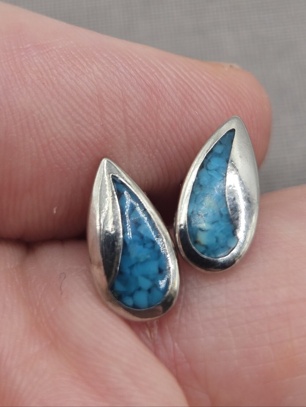 Vintage Turquoise Chip-Inlay Stud Earrings Silver Plate CASTINGS ON PARADE COP